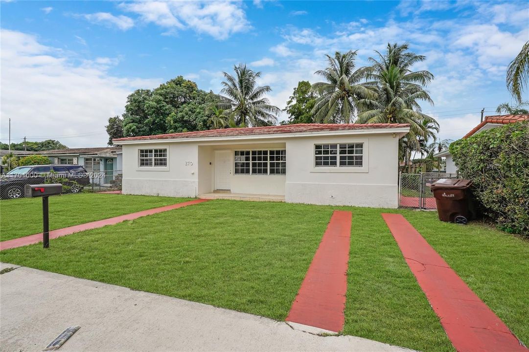 En Venta: $594,900 (3 camas, 2 baños, 1605 Pies cuadrados)