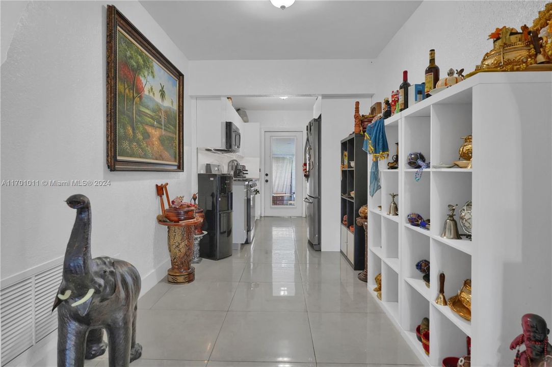 En Venta: $700,000 (5 camas, 3 baños, 1465 Pies cuadrados)