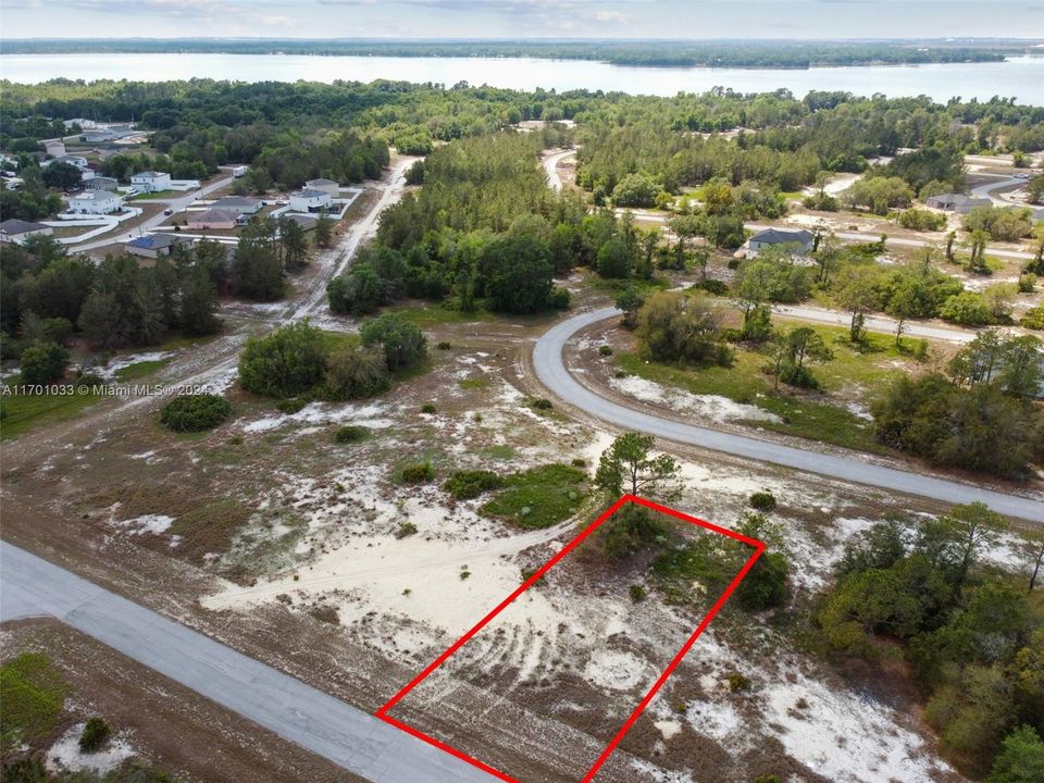 На продажу: $42,000 (0.17 acres)