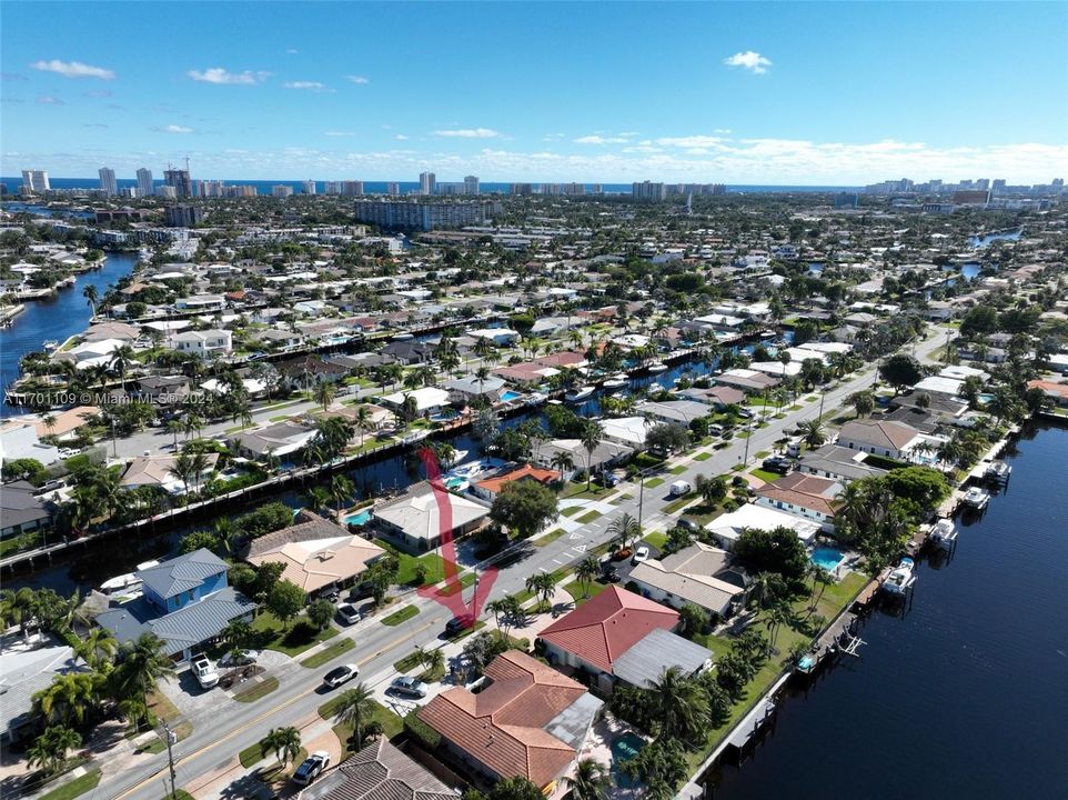 For Sale: $1,195,000 (3 beds, 2 baths, 1953 Square Feet)