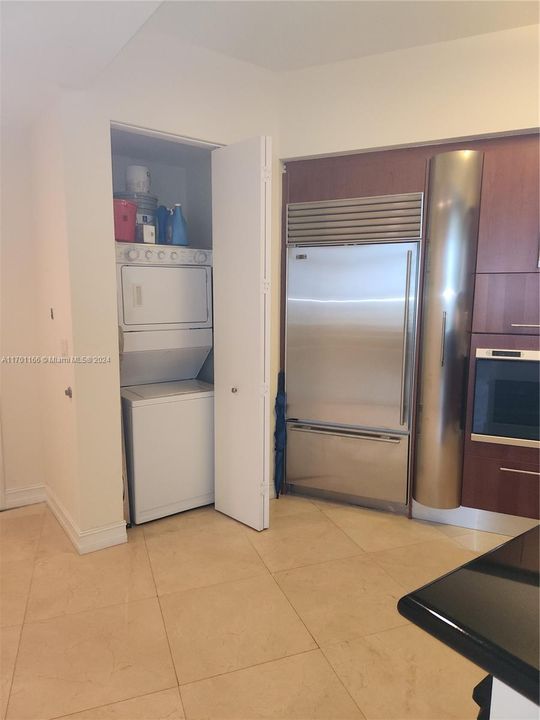 For Rent: $6,000 (2 beds, 2 baths, 1276 Square Feet)