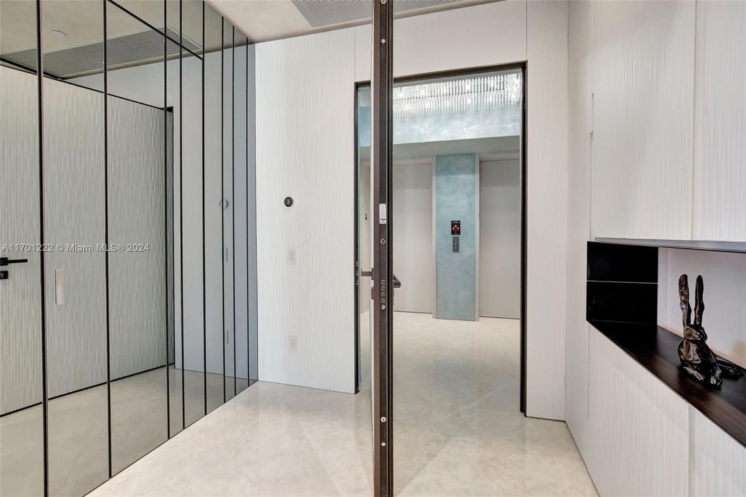 For Sale: $8,874,000 (4 beds, 5 baths, 3252 Square Feet)