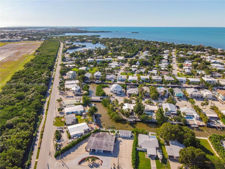 For Sale: $1,590,000 (4 beds, 3 baths, 1744 Square Feet)