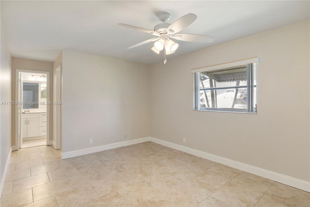 For Sale: $335,000 (2 beds, 2 baths, 1624 Square Feet)