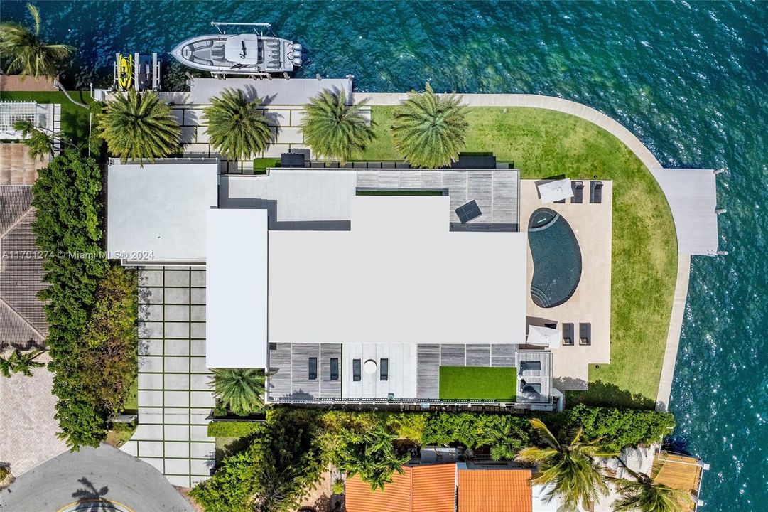 En Venta: $12,995,000 (6 camas, 7 baños, 5671 Pies cuadrados)