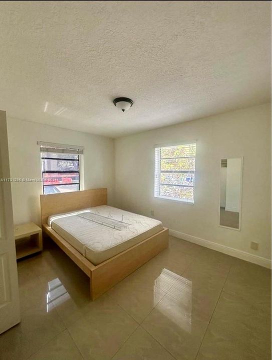 For Rent: $2,200 (2 beds, 1 baths, 2966 Square Feet)