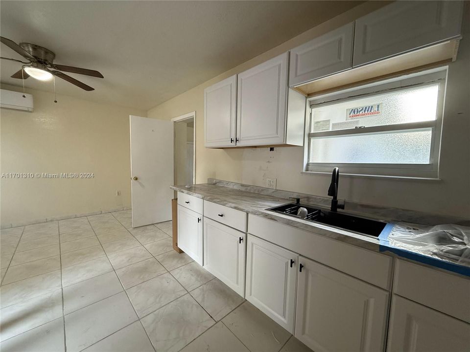 Active With Contract: $2,300 (2 beds, 2 baths, 0 Square Feet)