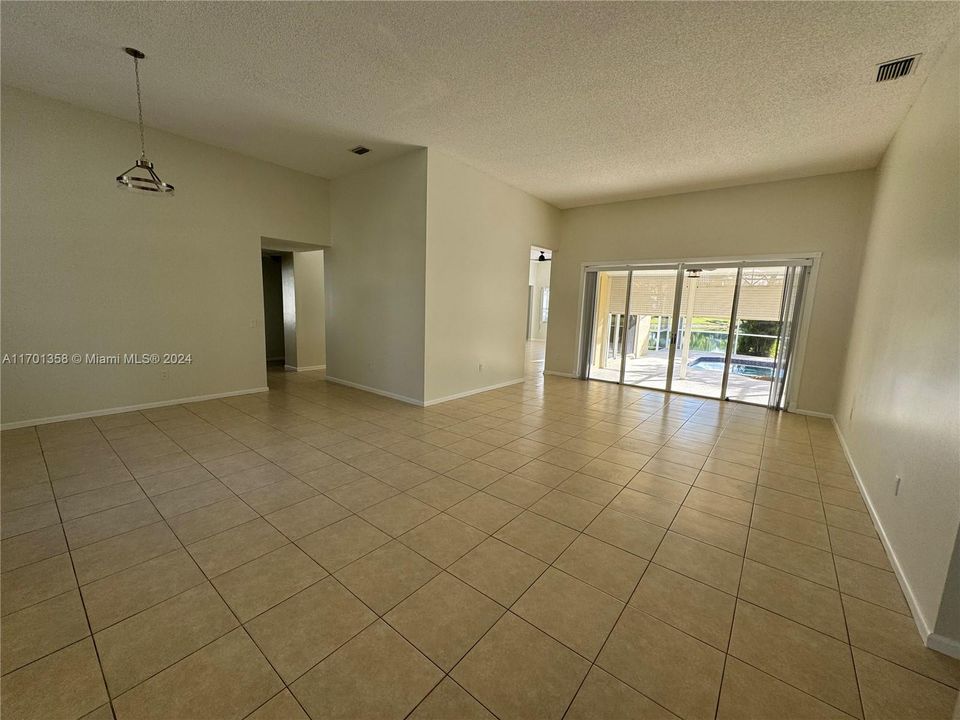 For Rent: $5,900 (4 beds, 3 baths, 2356 Square Feet)