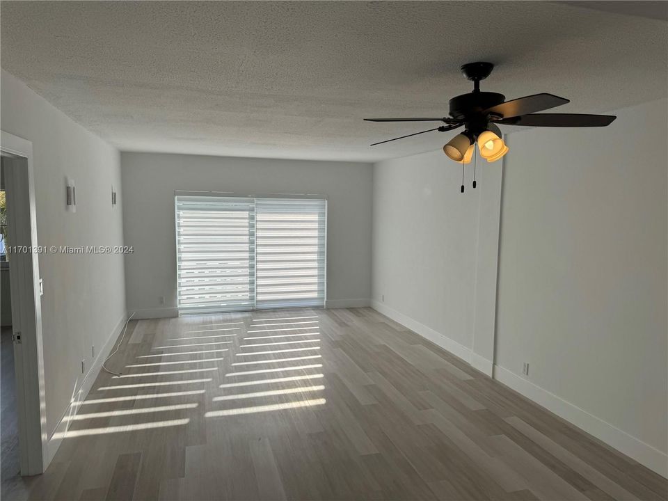 For Rent: $2,500 (1 beds, 1 baths, 808 Square Feet)