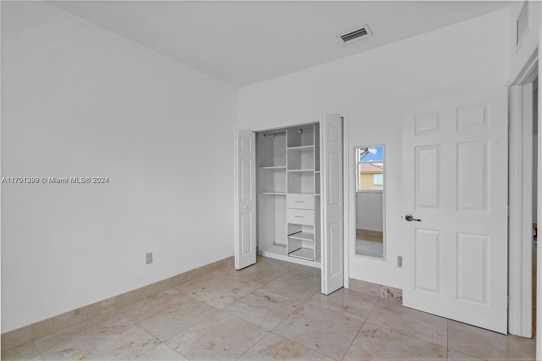 Active With Contract: $3,600 (3 beds, 2 baths, 1683 Square Feet)