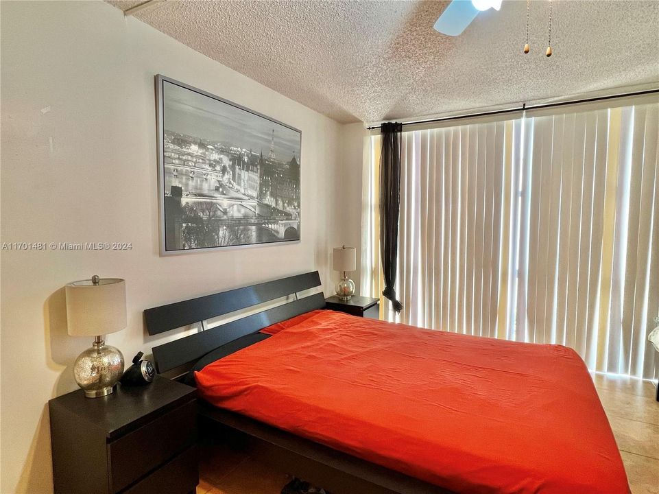 For Rent: $2,200 (1 beds, 1 baths, 767 Square Feet)