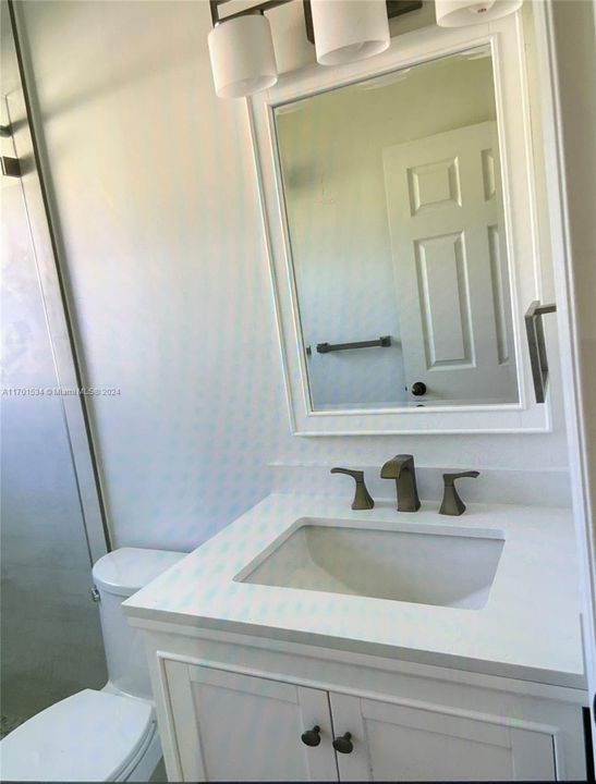 2nd Bathroom