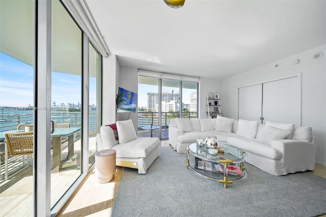 For Sale: $3,200,000 (3 beds, 3 baths, 1842 Square Feet)