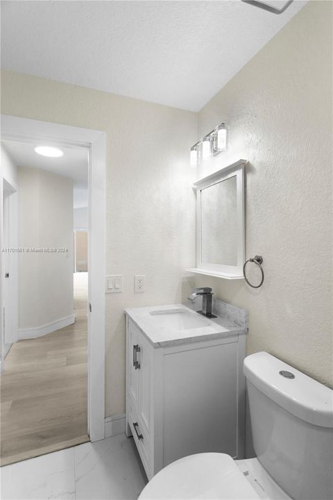 2nd bathroom