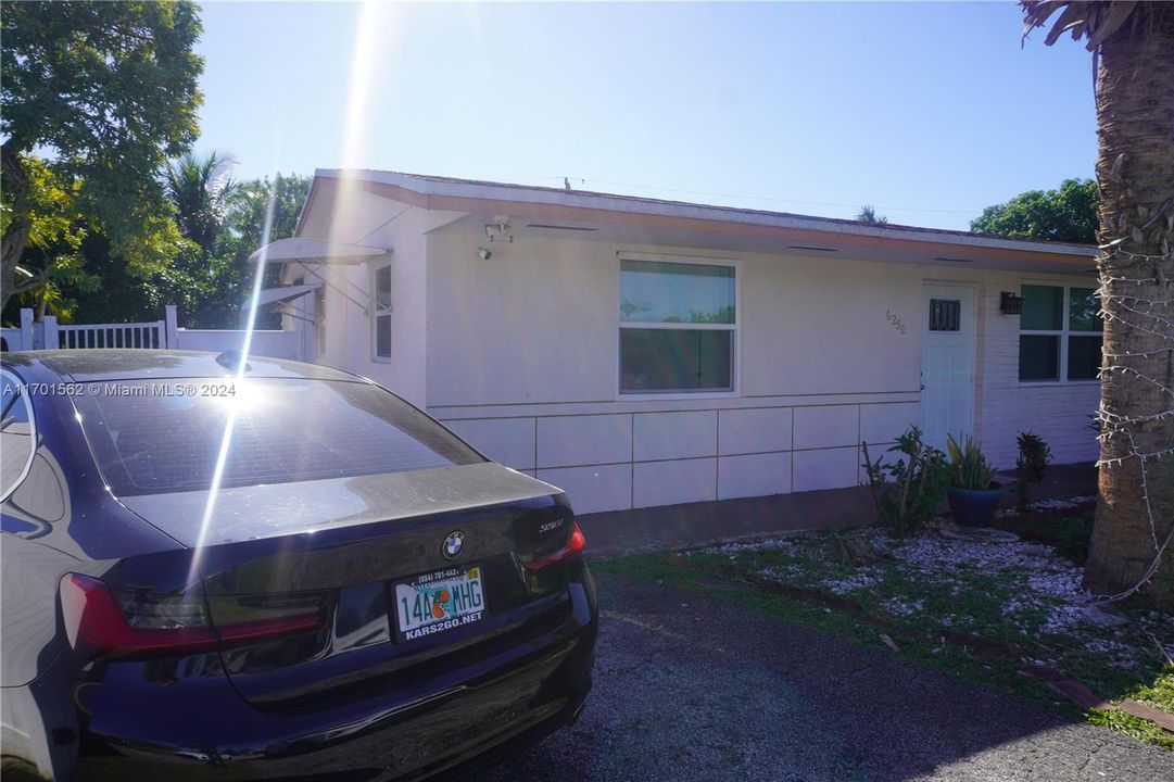 For Sale: $350,000 (2 beds, 1 baths, 0 Square Feet)