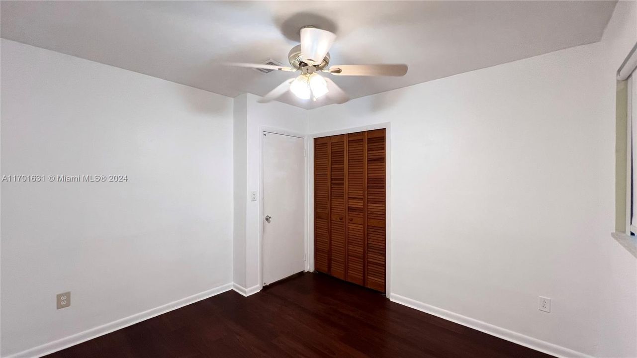 Active With Contract: $4,000 (3 beds, 2 baths, 1602 Square Feet)