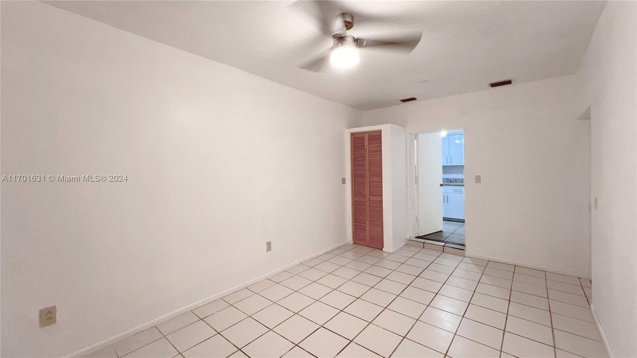 Active With Contract: $4,000 (3 beds, 2 baths, 1602 Square Feet)