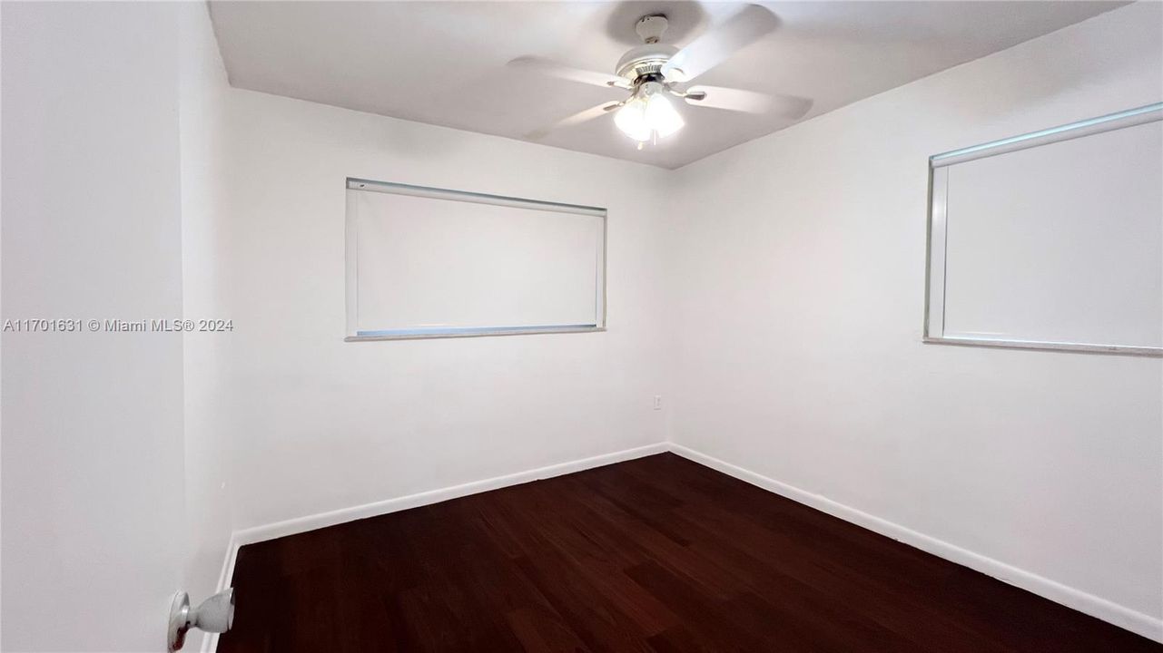 Active With Contract: $4,000 (3 beds, 2 baths, 1602 Square Feet)