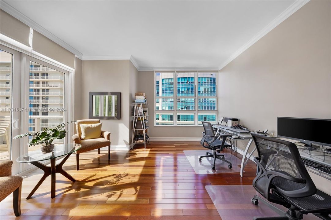 For Sale: $1,300,000 (2 beds, 2 baths, 1510 Square Feet)