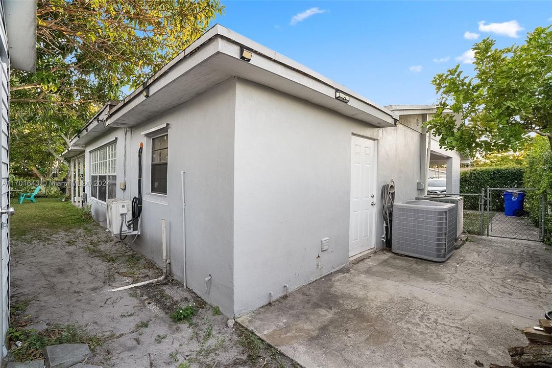 For Sale: $439,900 (3 beds, 2 baths, 1471 Square Feet)