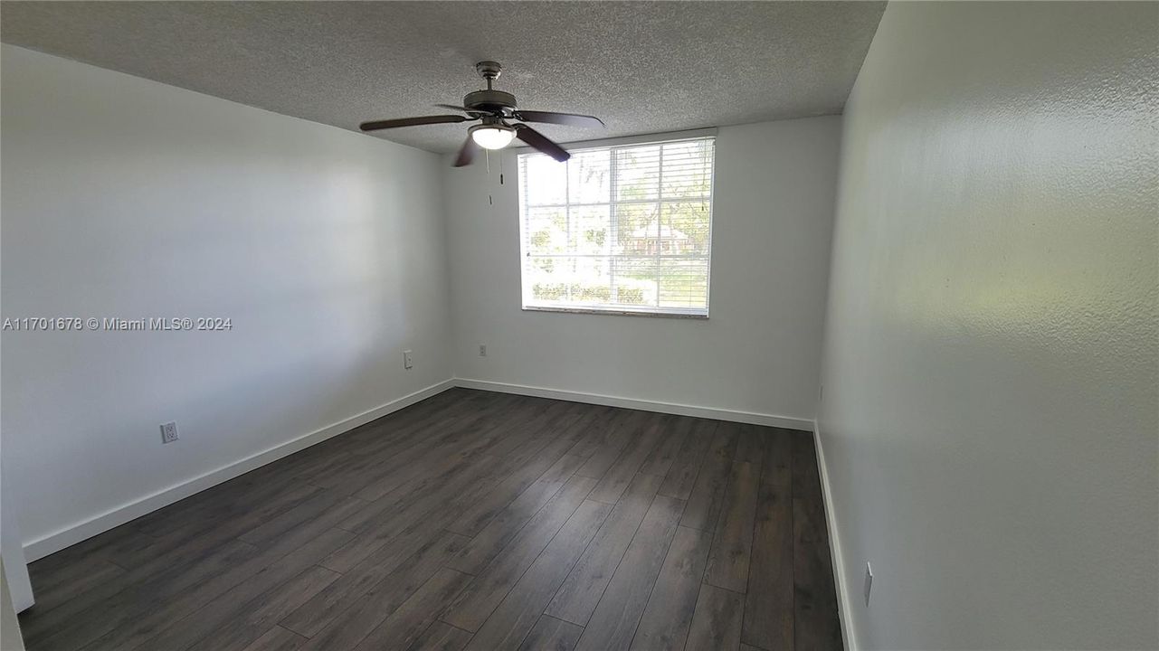 For Rent: $2,500 (2 beds, 2 baths, 983 Square Feet)