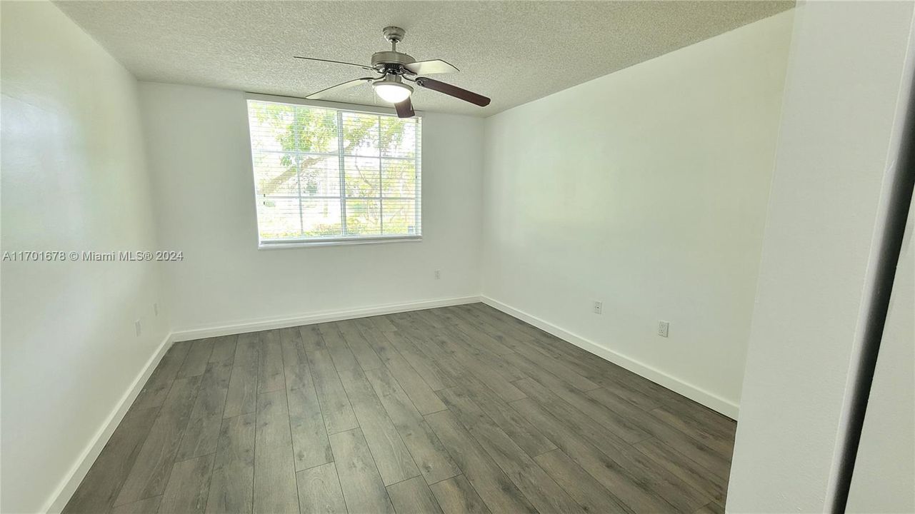 For Rent: $2,500 (2 beds, 2 baths, 983 Square Feet)