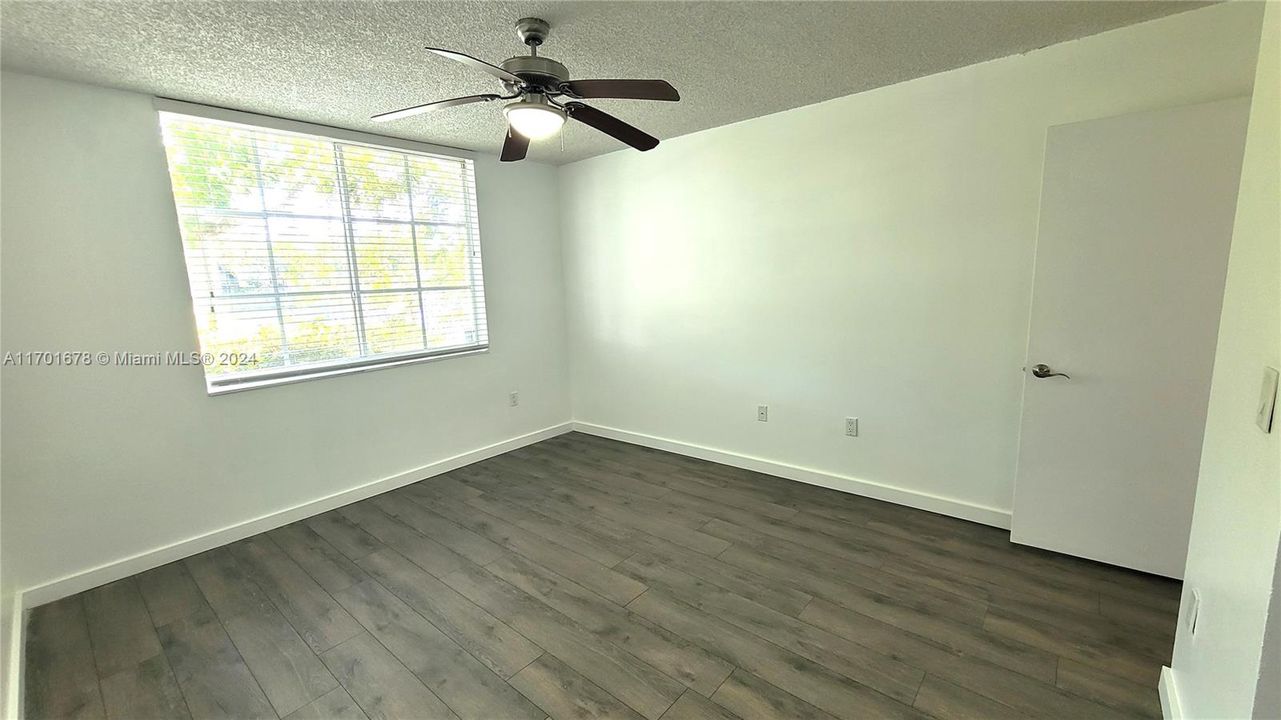 For Rent: $2,500 (2 beds, 2 baths, 983 Square Feet)