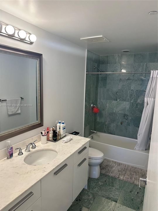 Recently Rented: $3,600 (1 beds, 2 baths, 1000 Square Feet)