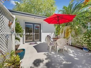 For Sale: $1,055,000 (4 beds, 3 baths, 2051 Square Feet)