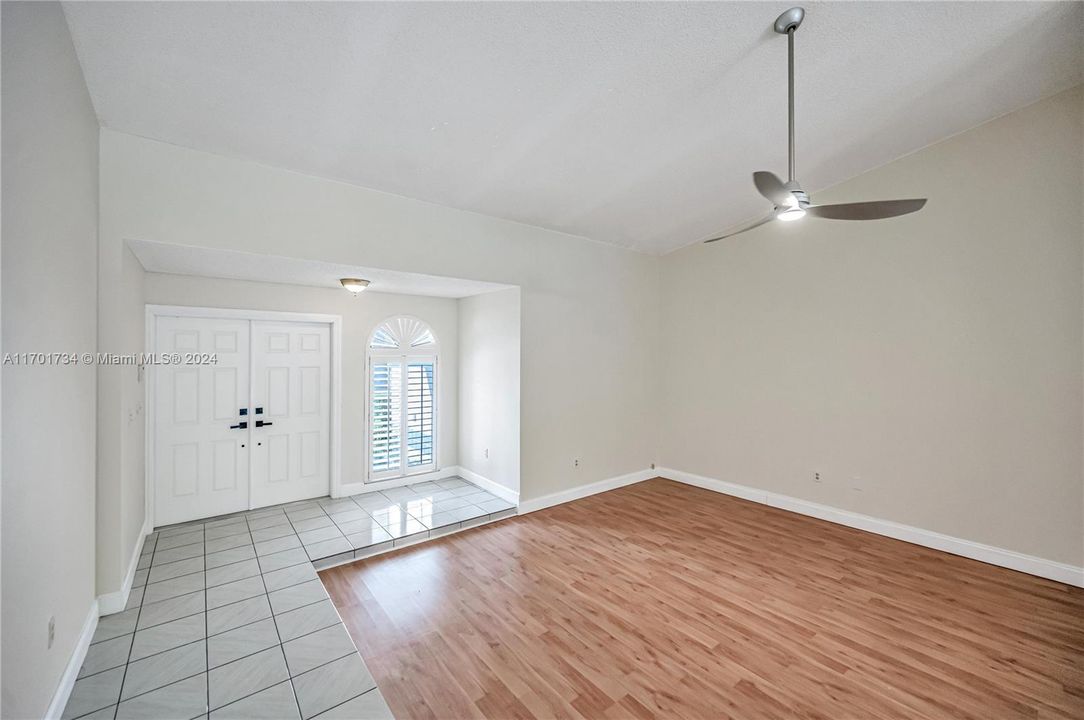 Active With Contract: $4,000 (4 beds, 2 baths, 2185 Square Feet)