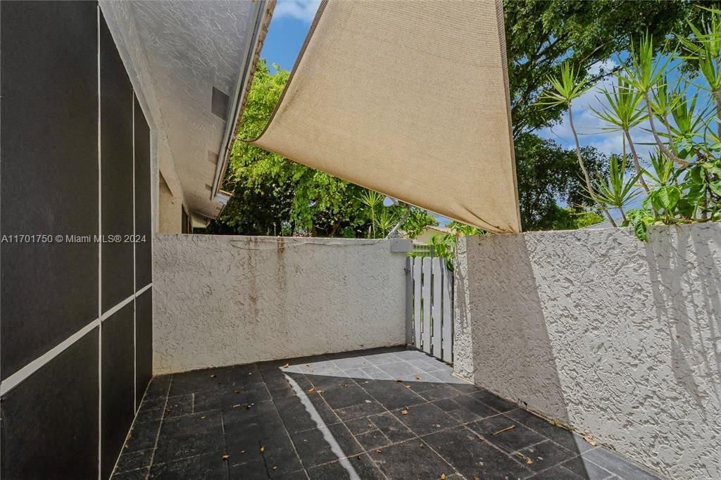 En Venta: $329,700 (2 camas, 2 baños, 1280 Pies cuadrados)