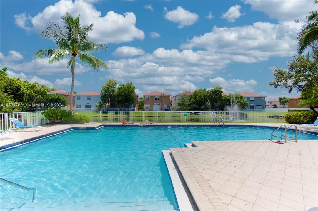 Recently Rented: $4,400 (4 beds, 2 baths, 2109 Square Feet)