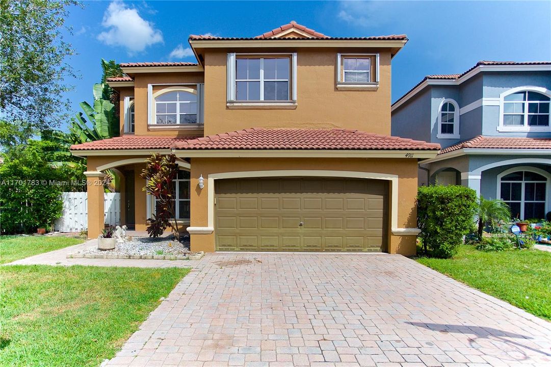 Recently Rented: $4,400 (4 beds, 2 baths, 2109 Square Feet)