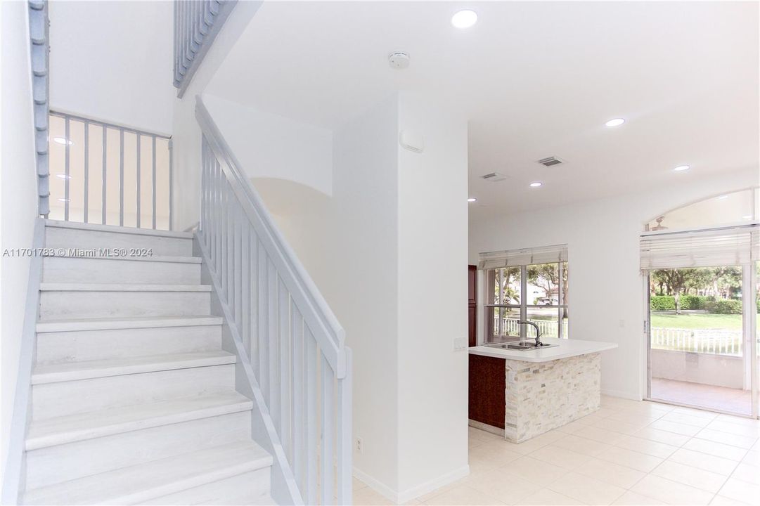 Recently Rented: $4,400 (4 beds, 2 baths, 2109 Square Feet)