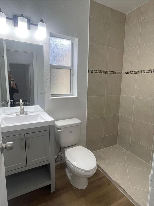 BATHROOM WITH SHOWER