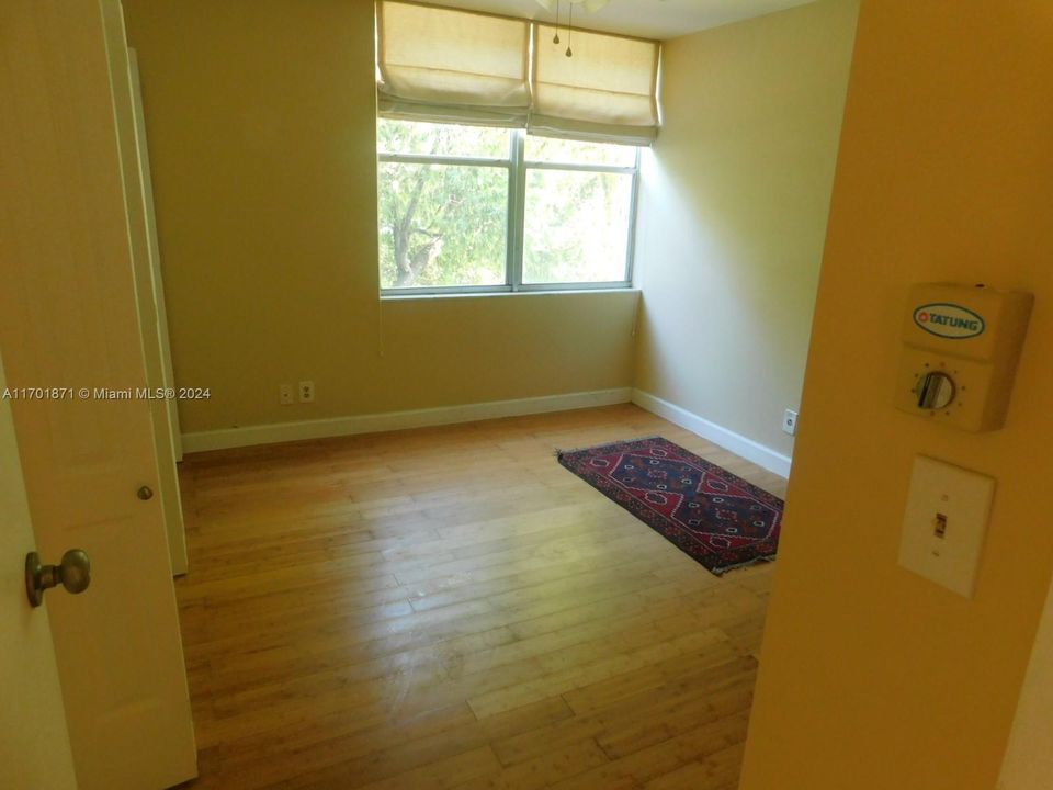 For Sale: $130,000 (3 beds, 2 baths, 1483 Square Feet)