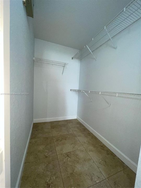 For Rent: $3,000 (3 beds, 2 baths, 1178 Square Feet)