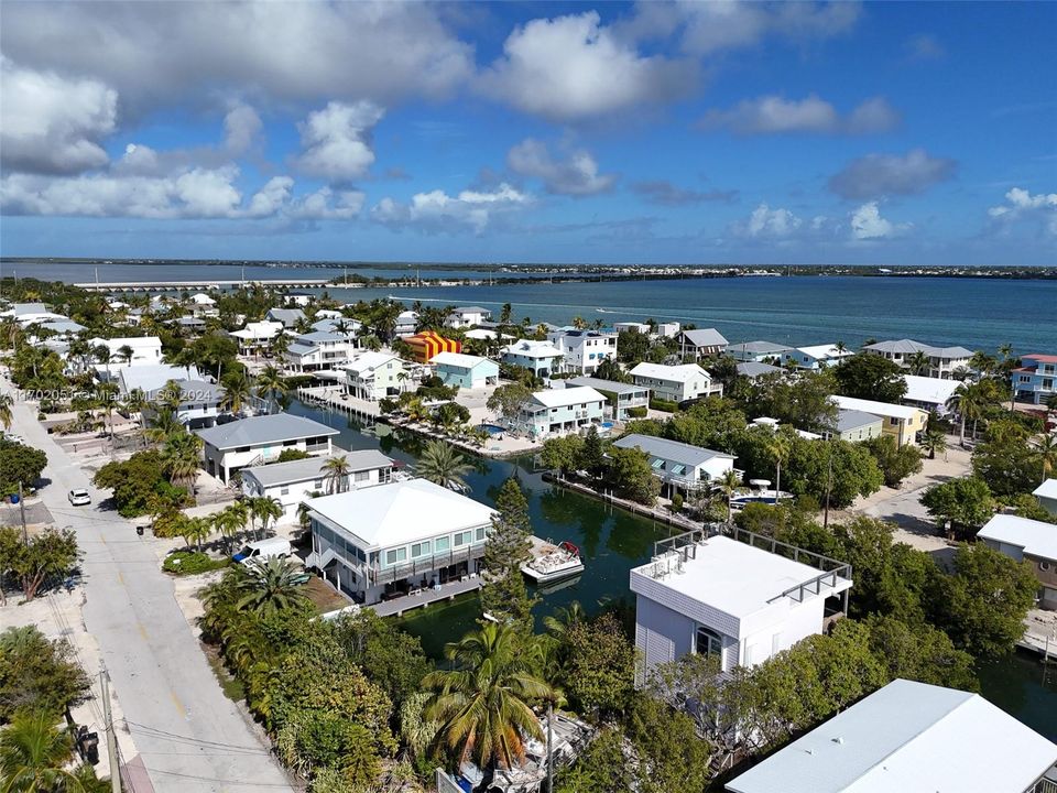 For Sale: $1,950,000 (3 beds, 2 baths, 1248 Square Feet)