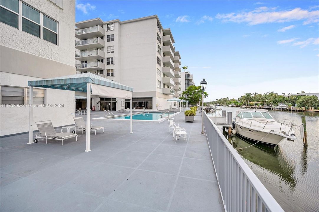 POOL DECK AND DOCKS