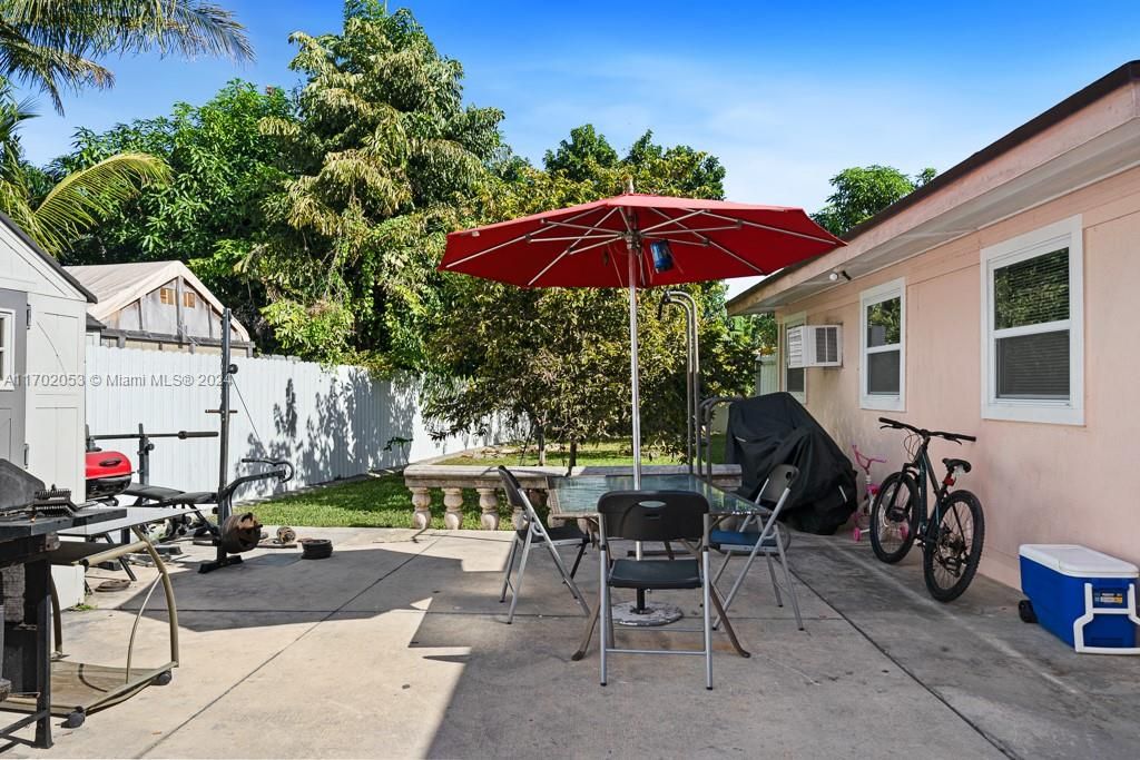 For Sale: $539,000 (3 beds, 2 baths, 1524 Square Feet)