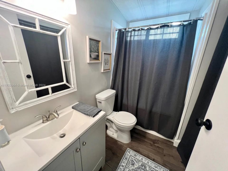 For Sale: $137,500 (2 beds, 2 baths, 5472 Square Feet)