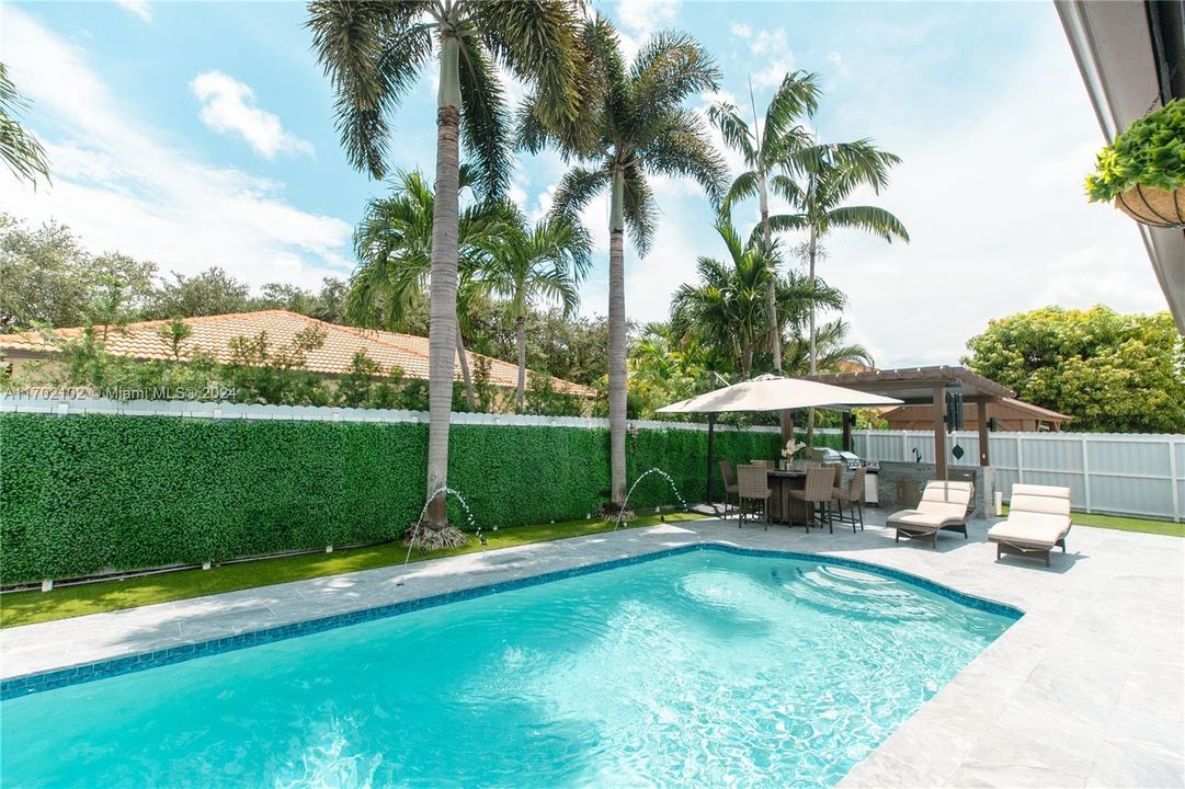 Недавно арендовано: $6,000 (4 спален, 2 ванн, 2027 Квадратных фут)