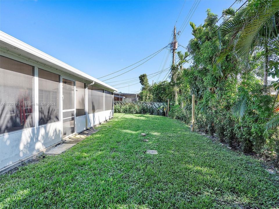 For Sale: $539,000 (2 beds, 2 baths, 1646 Square Feet)