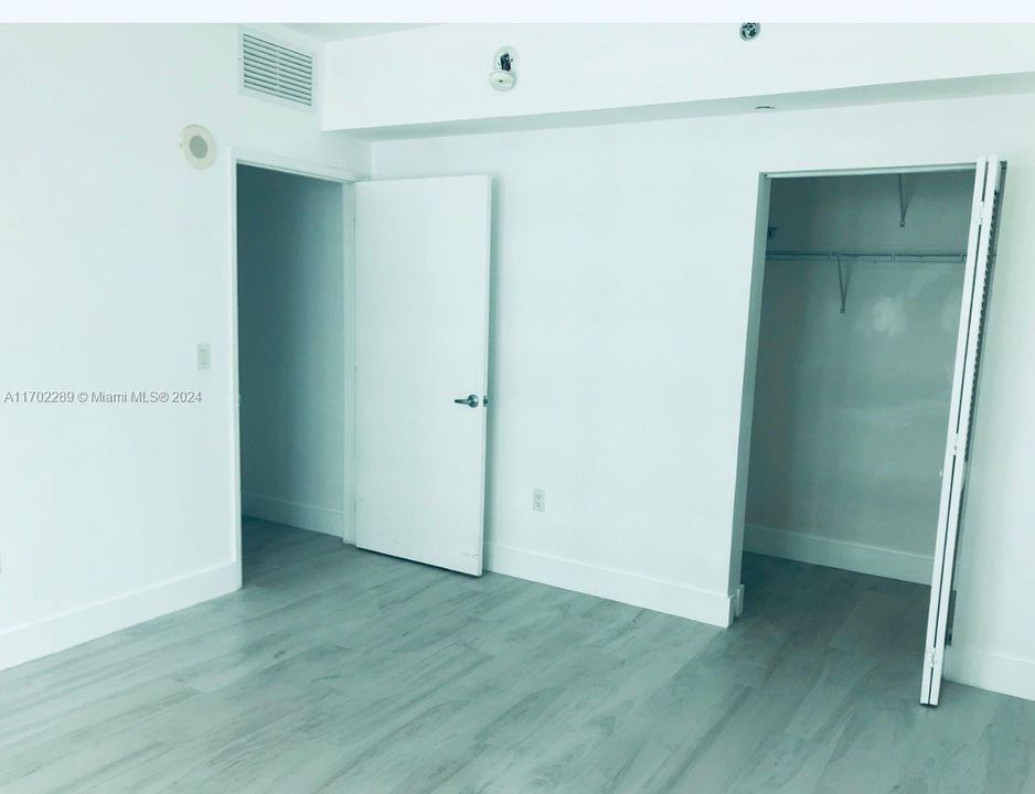 For Rent: $3,200 (1 beds, 1 baths, 688 Square Feet)