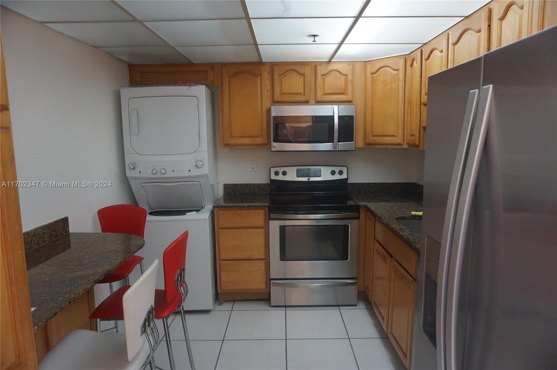 For Rent: $2,900 (2 beds, 2 baths, 1232 Square Feet)