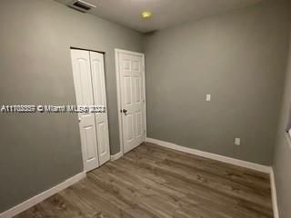 For Rent: $2,400 (2 beds, 1 baths, 1930 Square Feet)