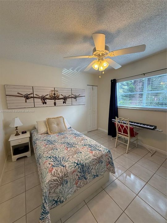 For Sale: $239,900 (2 beds, 2 baths, 836 Square Feet)