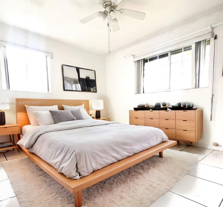 For Sale: $585,000 (2 beds, 1 baths, 1425 Square Feet)