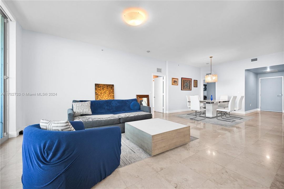 For Sale: $850,000 (2 beds, 2 baths, 1753 Square Feet)