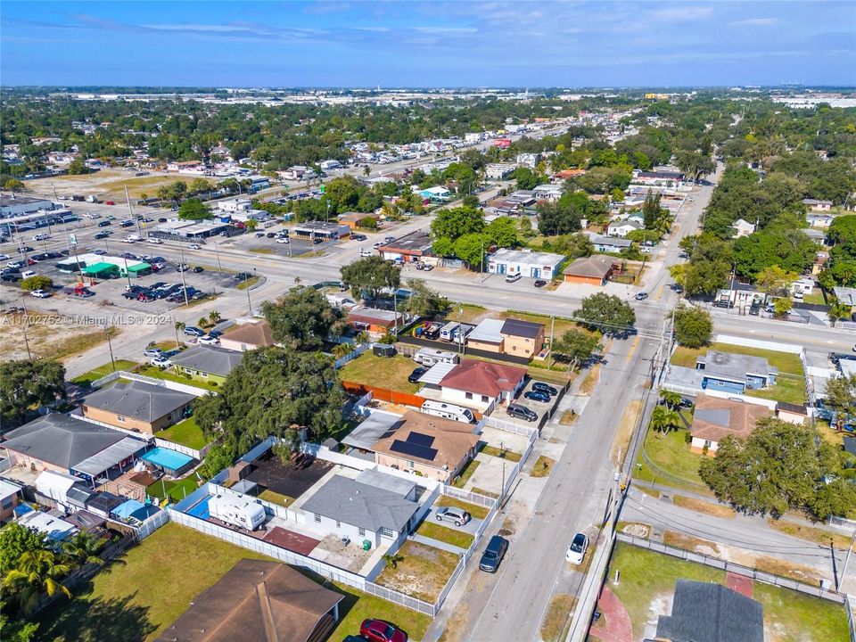 For Sale: $635,000 (4 beds, 2 baths, 1565 Square Feet)